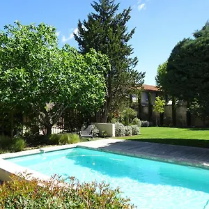 Bed & Breakfast Domaine De La Girafe, Eyragues