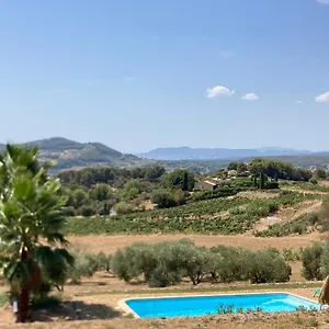 Neuf Rez De Jardin 45 M2 Vue Et Vignes 10 Mn Des Plages Le Beausset